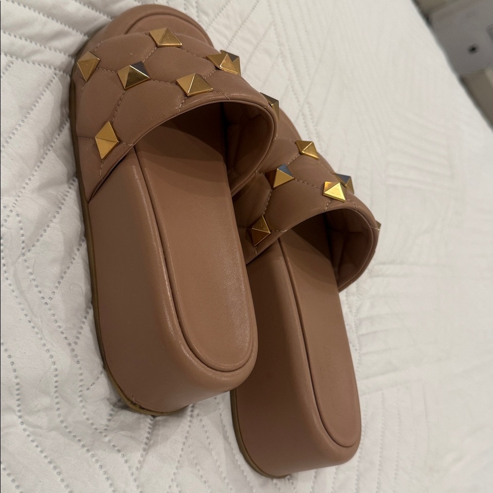 Valentino Garavani Pink Sandals with Gold Studs